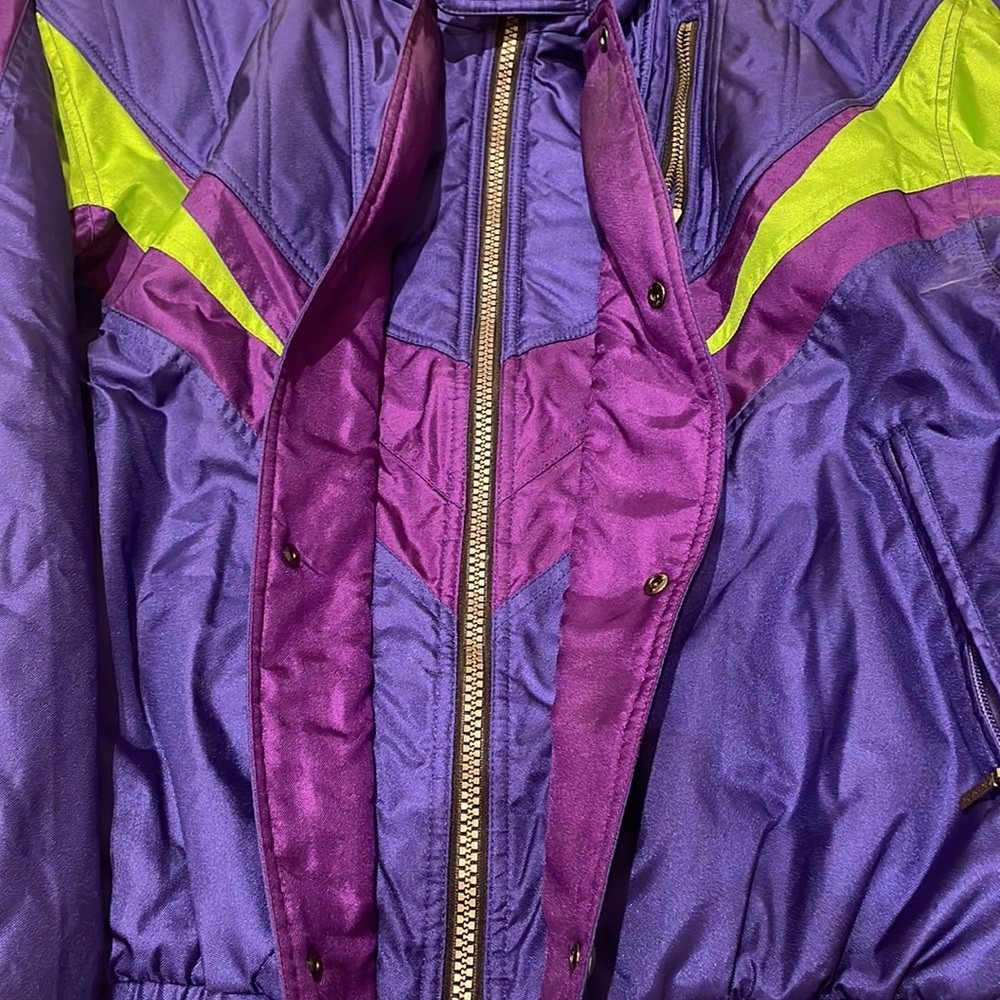 Descente Ski Coat - Picture 6 of 14